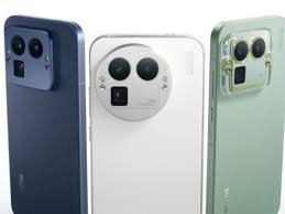 Realme GT 8 Pro teams up with Ricoh to deliver film-like photography, GR-inspired color science, and Street Mode for creators and enthusiasts.