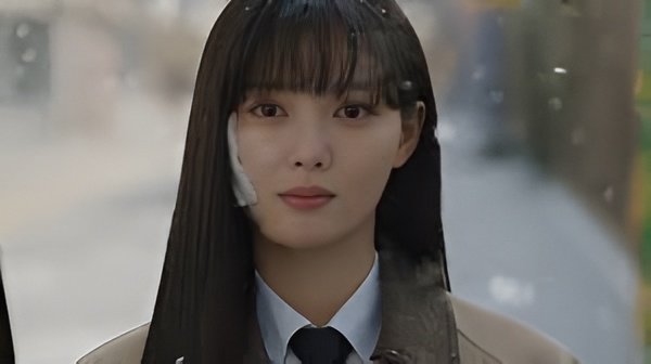 Won Jin Ah opens up about her role as prosecutor Kim Jin Ah in the upcoming drama The Judge Returns.