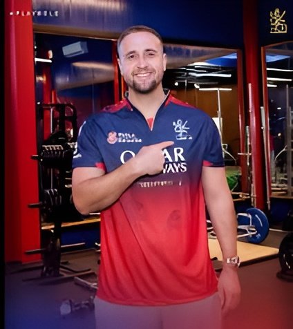 Liam Livingstone joins Sunrisers Hyderabad; fans propose creative nicknames like “Lucky Couple Livingstone” and “Lingampalli Livingstone.”