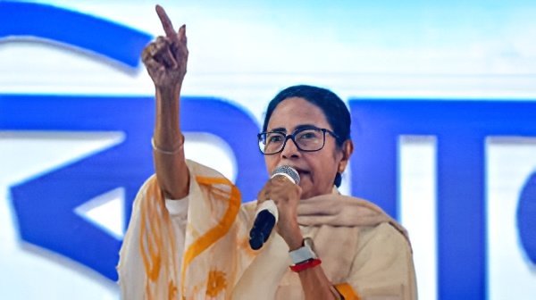 Mamata Banerjee addressing an administrative meeting in Kolkata, criticizes the renaming of MGNREGA.