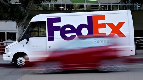 FedEx warehouse with H-1B hires amid U.S. layoffs