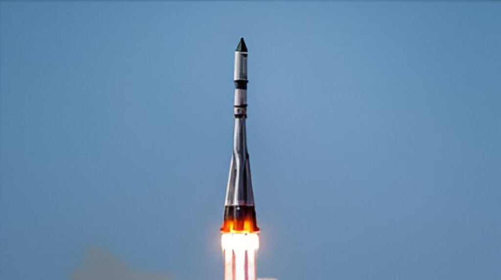 Roscosmos announces plans for a lunar power station to provide long-term energy for Russia’s Moon exploration programs.