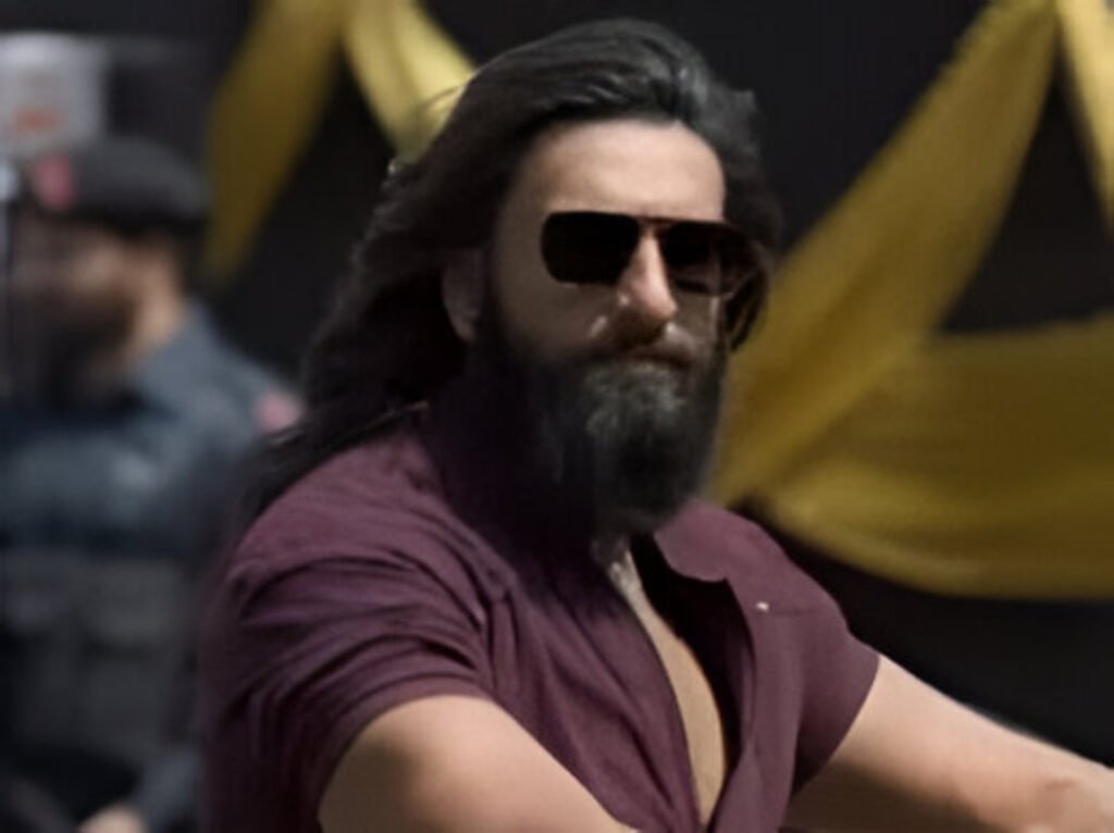 Ranveer Singh celebrates as Dhurandhar surpasses ₹1,100 crore worldwide, overtaking Shah Rukh Khan’s Pathaan.