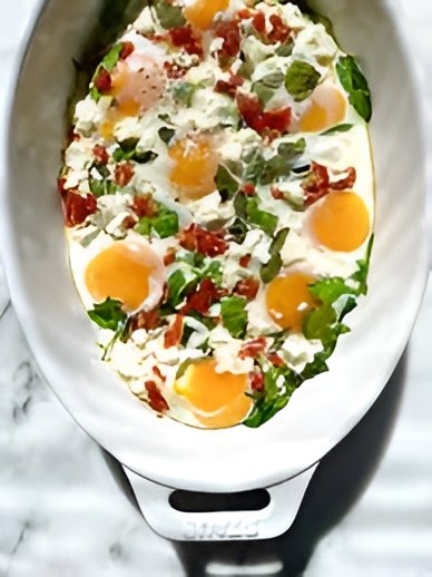 Healthy breakfast ideas featuring protein-rich egg and spinach dishes.