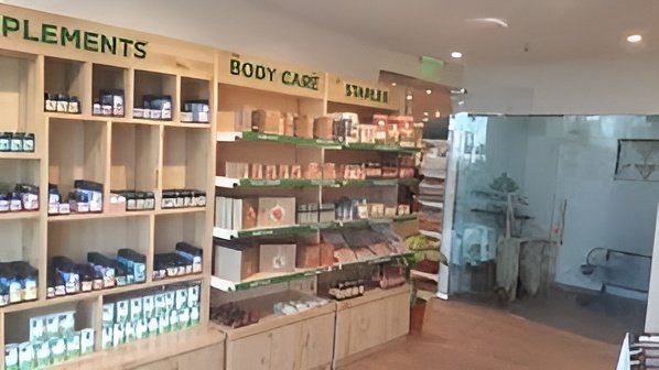 Top “near me” searches of 2025 highlight local stores, eateries, and essential services across India, from Titan Eye Plus to Wagh Bakri Tea Lounge.