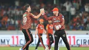 Overseas stars ready for IPL 2026: From Pat Cummins to Jos Buttler, see the foreign lineup for every franchise.