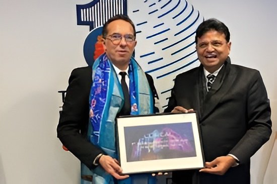 L’Oréal CEO Nicolas Hieronimus with Telangana IT Minister D. Sridhar Babu at the World Economic Forum in Davos.