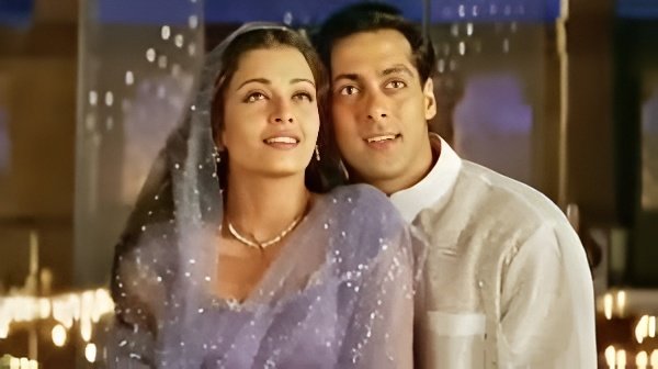 Salman Khan and Aishwarya Rai: Bollywood’s iconic couple in a throwback moment, remembered as a passionate and dignified pairing.