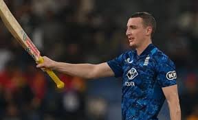 Abhishek Sharma shares his love for Mahesh Babu and Allu Arjun in a fun interaction with Sunrisers Hyderabad teammates.