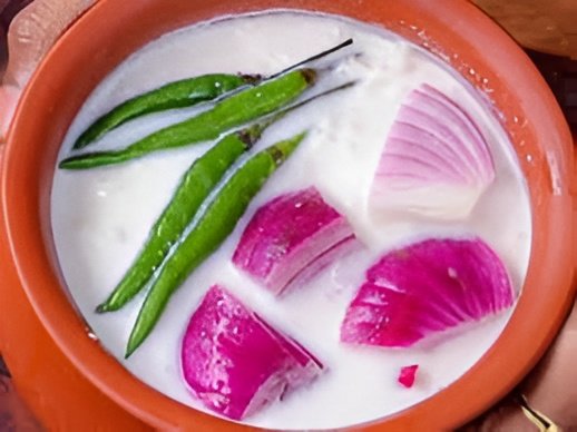 Fermented curd rice (Chaddannam) is a probiotic-rich breakfast enhancing gut health, iron levels, and overall wellness.