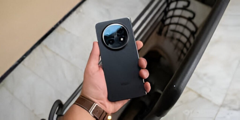 Oppo Find N6 foldable smartphone is expected to debut with a 200MP camera and flagship-grade performance.