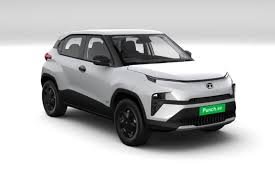 026 Tata Punch Facelift vs Punch EV: Design, Features, Powertrain Differences Explained