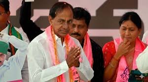 Former Telangana CM K. Chandrashekhar Rao greets supporters while travelling from Erravelli to Hyderabad for the SIT probe.