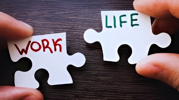 ‘Weekends Not More Important Than Future’: Delhi Professional’s LinkedIn Post Sparks Debate