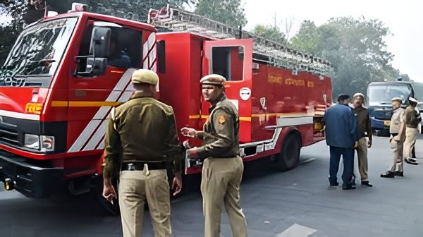 “Delhi Will Become Khalistan”: 9 Schools Receive Bomb Threats, Security Agencies on High Alert